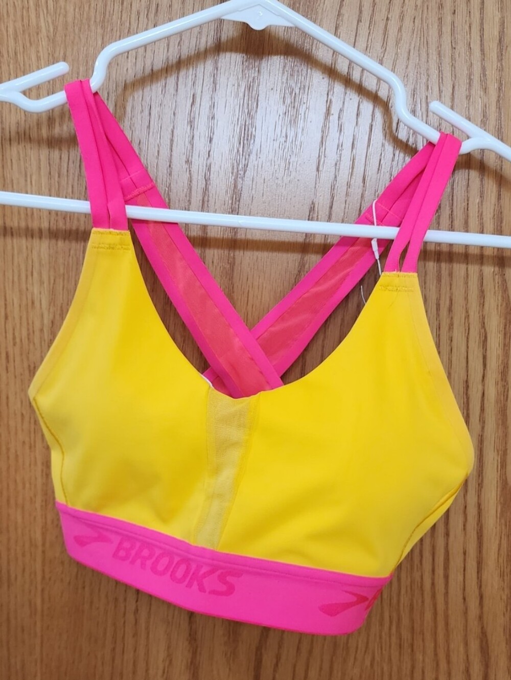 Brooks Plunge 2.0 sports bra size SMALL
